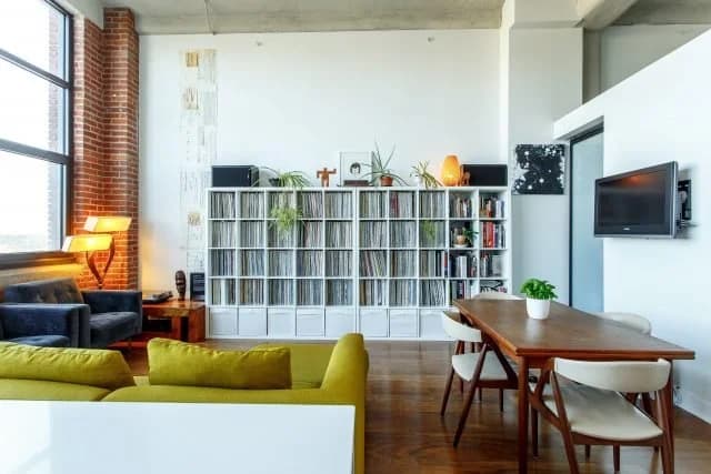 mobilier in linii simple in design industrial